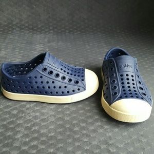 Native Waterproof Shoes C6