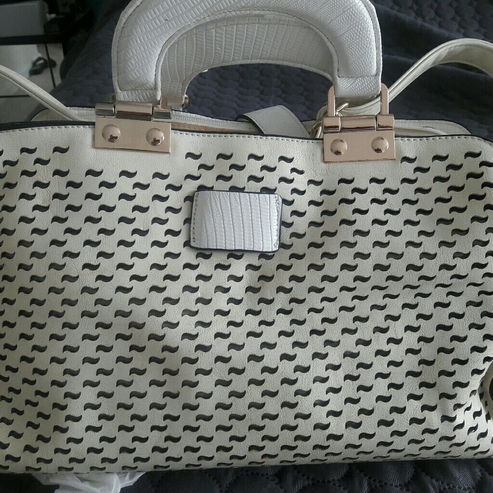 Reduced handbag