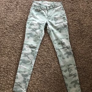 Camo pants