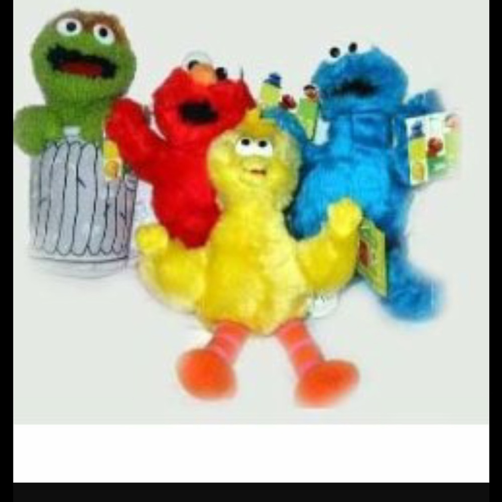 Sesame Street Elmo Plush Backpack SOLD!!!!!! On Ⓜ️