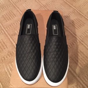 NIB slip on sneakers - size 10
