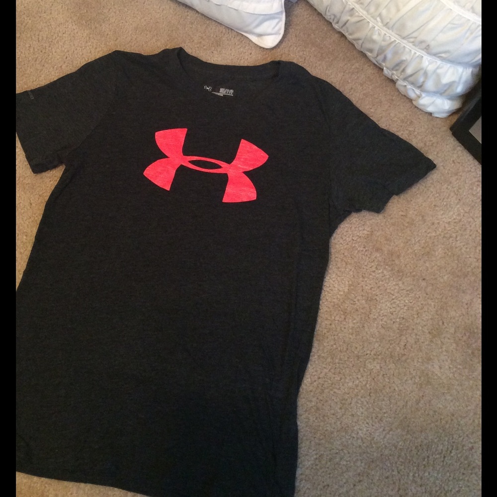 Under Armour T-Shirt  (S)