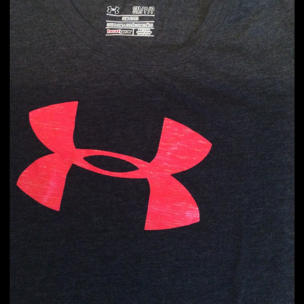 Under Armour T-Shirt (S) - Picture 2 of 2