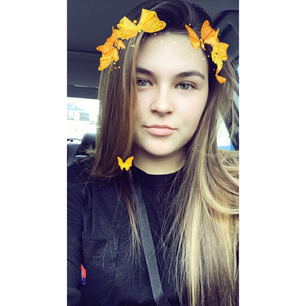 Meet your Posher, Kayla