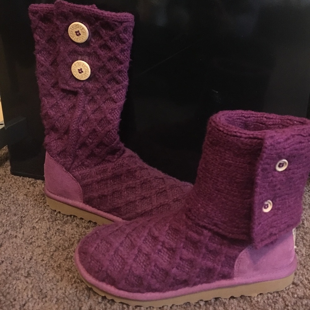 Fucia knit UGGs!!!