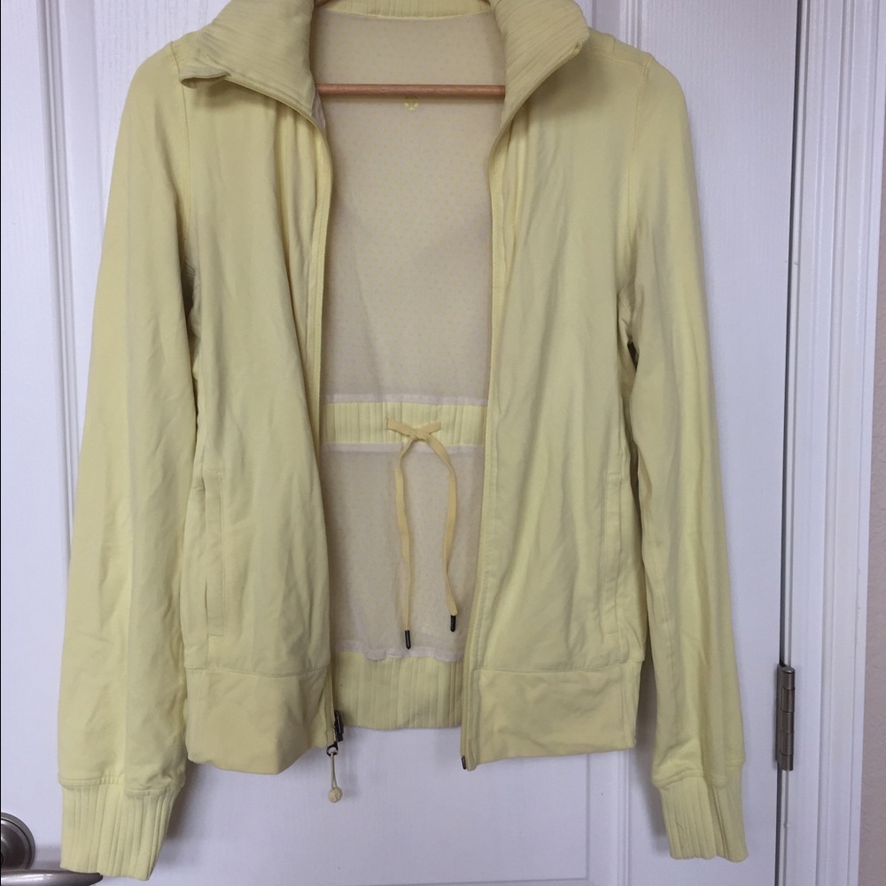 Light weight workout jacket