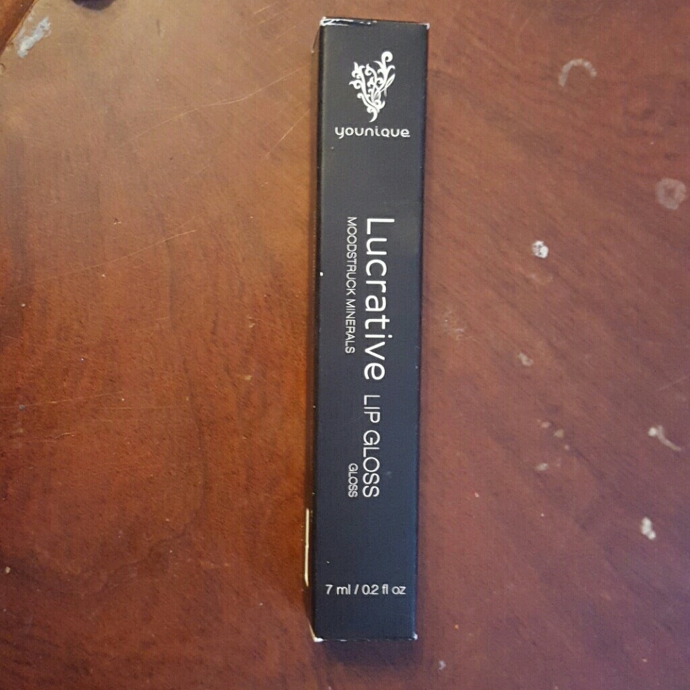 Younique Lipgloss