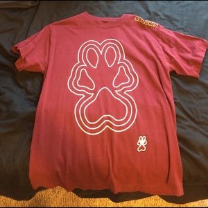 Short sleeve maroon shirt