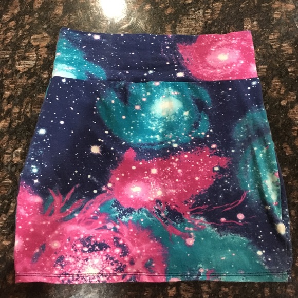 Galaxy skirt NWOT - Picture 1 of 2