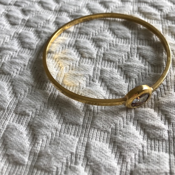 Henri Bendel gold tone marked bangle bracelets - Picture 4 of 4