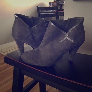 NWOT Gray Booties