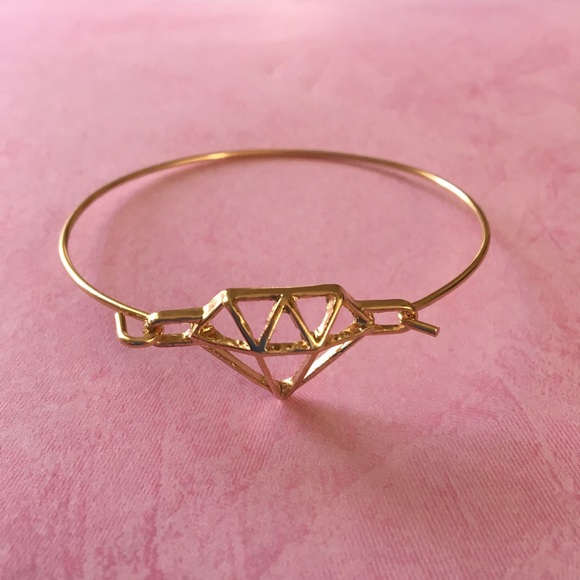 🌸Gold Plated Diamond Bangle - Picture 5 of 6