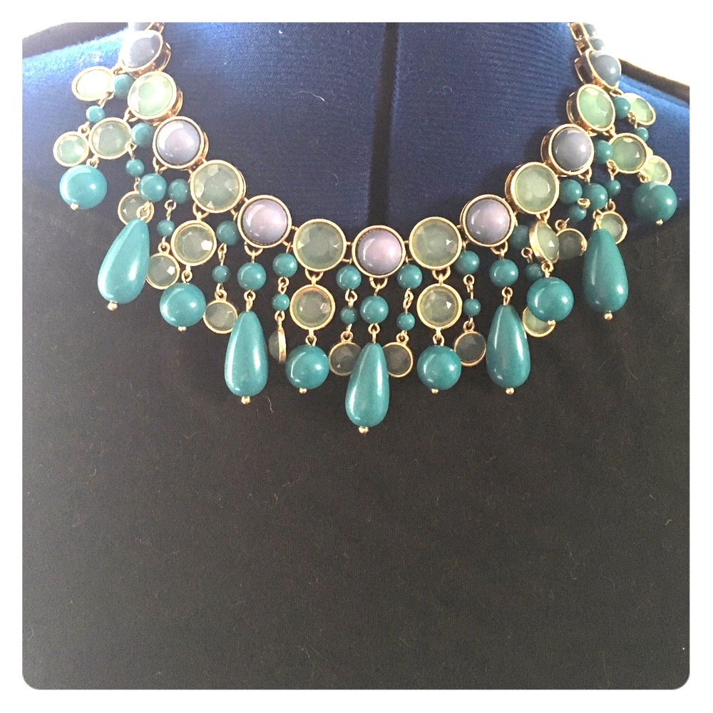 Banana Republic statement necklace