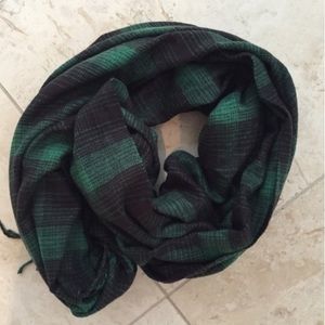Gap Scarf