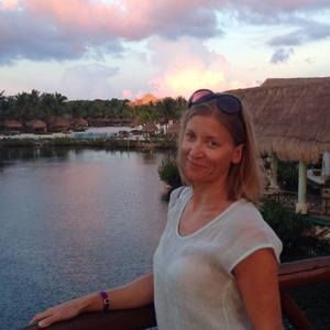 Meet your Posher, Elena