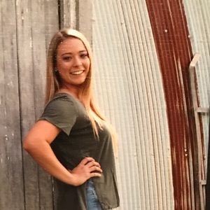 Meet your Posher, Mikayla