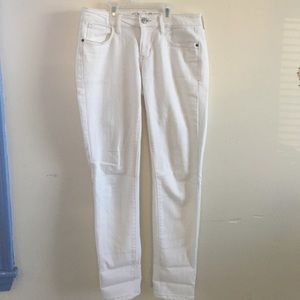 White stretch skinny jeans