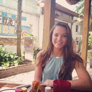 Meet your Posher, Lexi