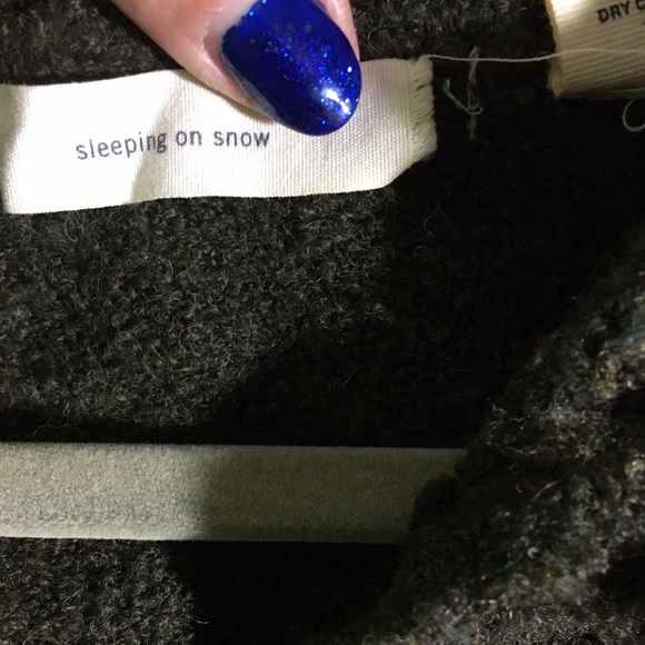 ❌SOLD❌Sleeping in the Snow hooded flower cardigan - Picture 5 of 7