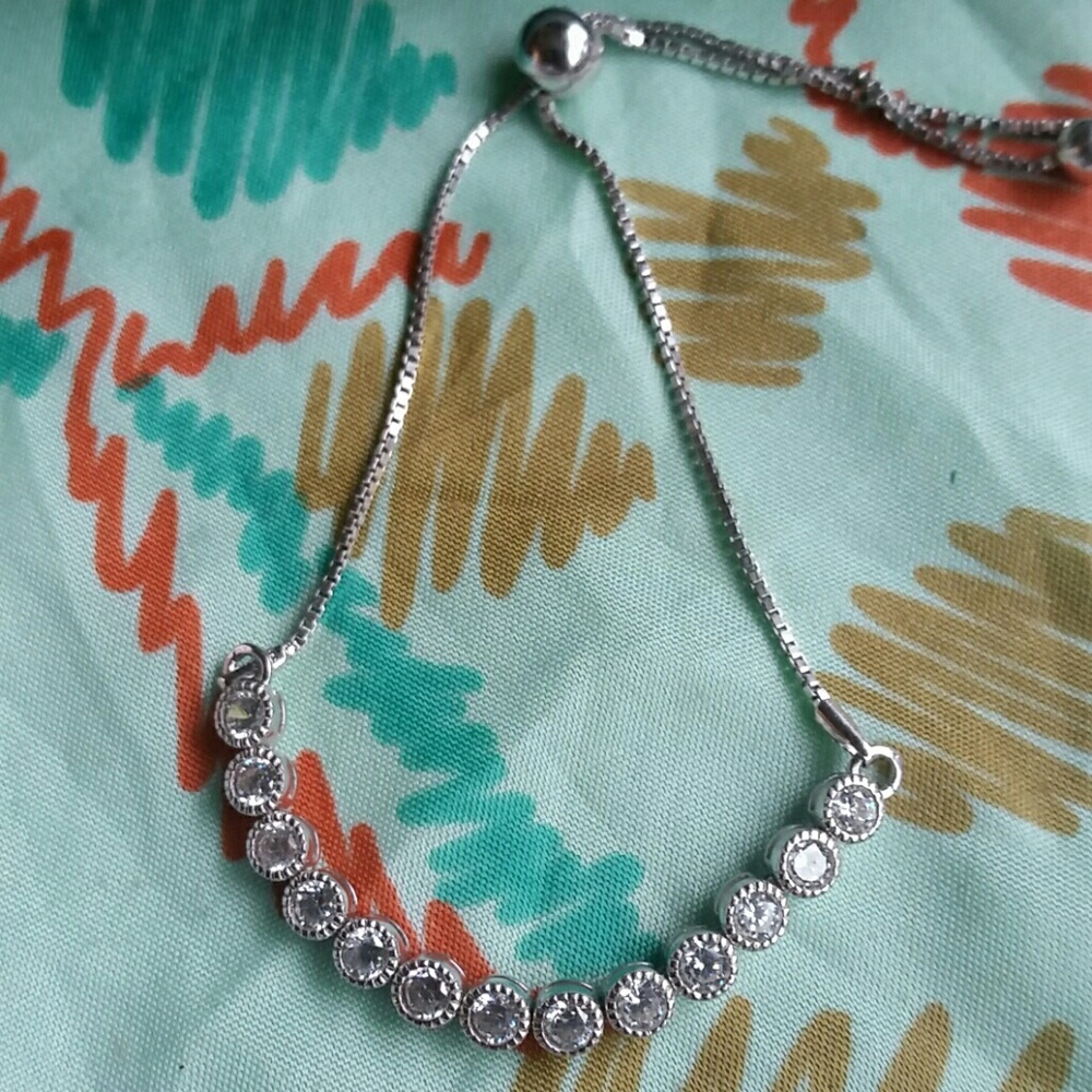 STERLING SILVER AND CUBIC ZIRCONIA PULL BRACELET
