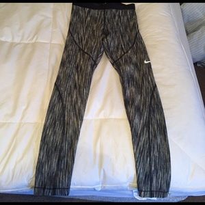 Nike fleece leggings