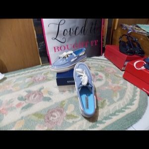 Boat shoes, Sherry Topsider