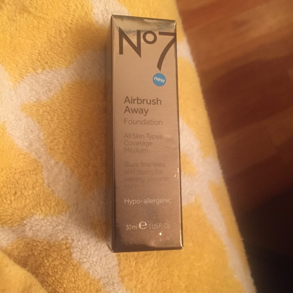N o7 airbrush liquid foundation