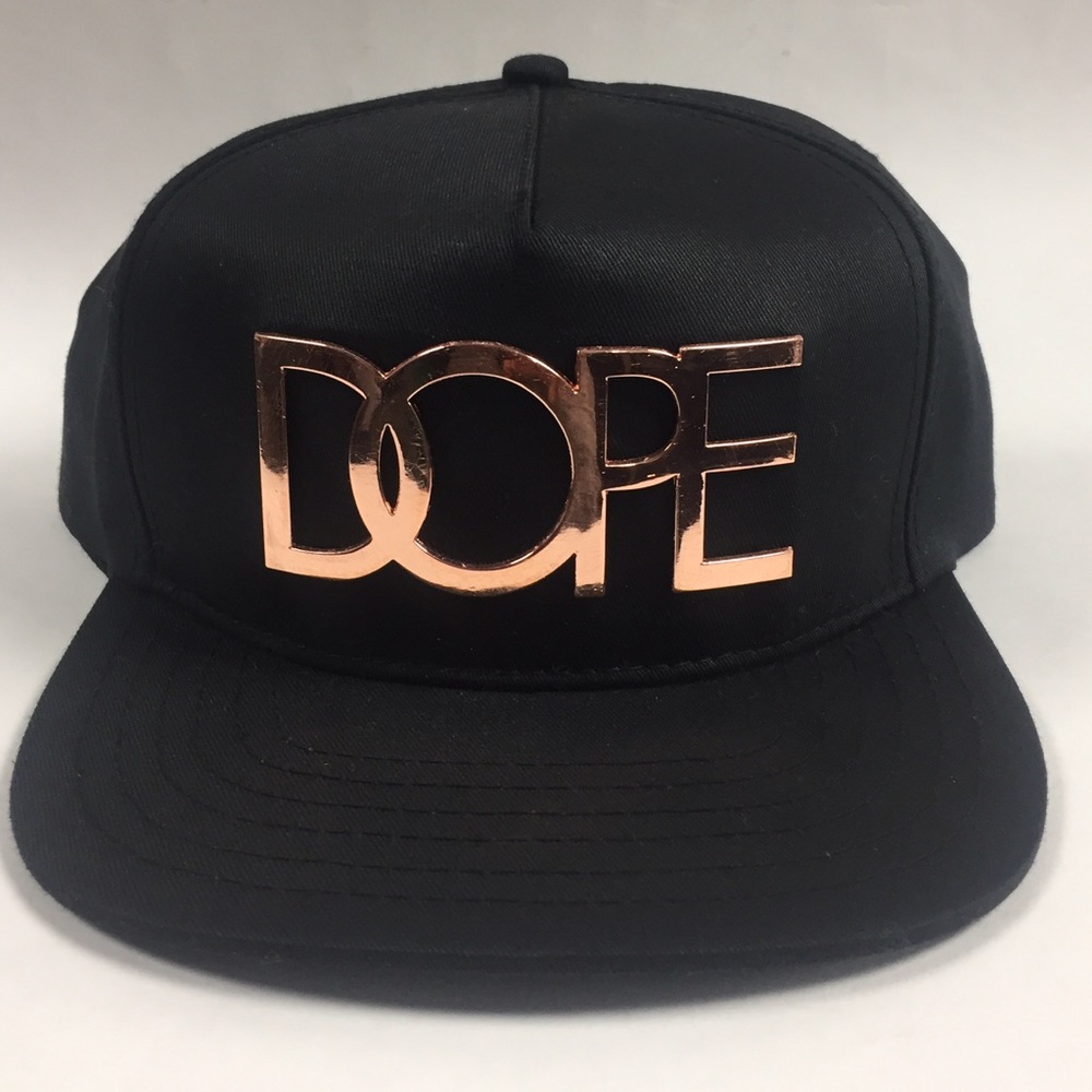 Snap back hat