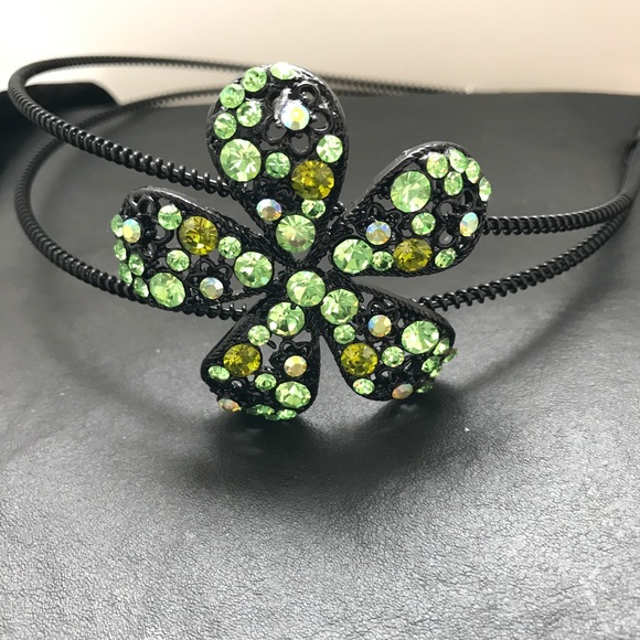 Beautiful Green Crystal Headband - Picture 2 of 3