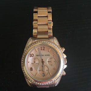 Michael kors golden watch