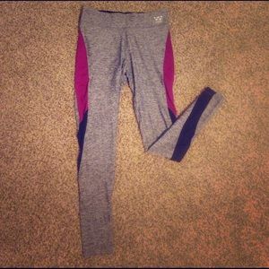 Ultimate Yoga leggings size S