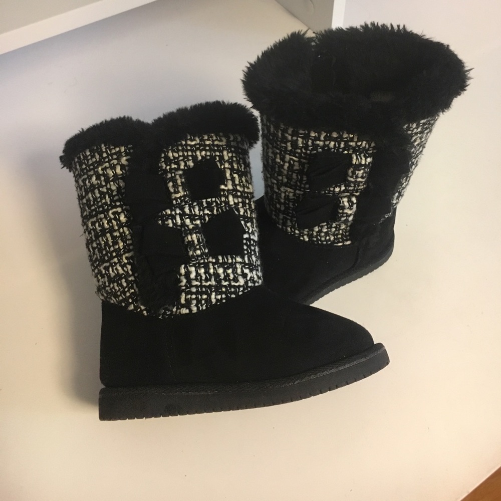 Black & White Twill Boots