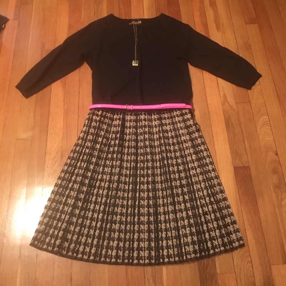 NWOT Max Studio lace skirt