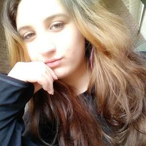 Meet your Posher, Talia