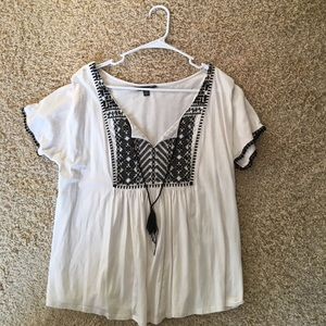 🏞 White Aztec Blouse 🏞