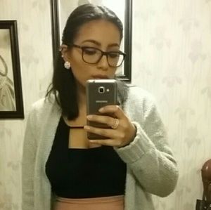 Meet your Posher, Kenia