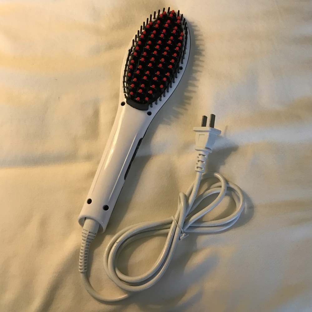 Hair straightening brush