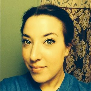 Meet your Posher, Karissa