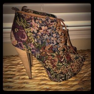 ALDO Brand New Platform Heels!