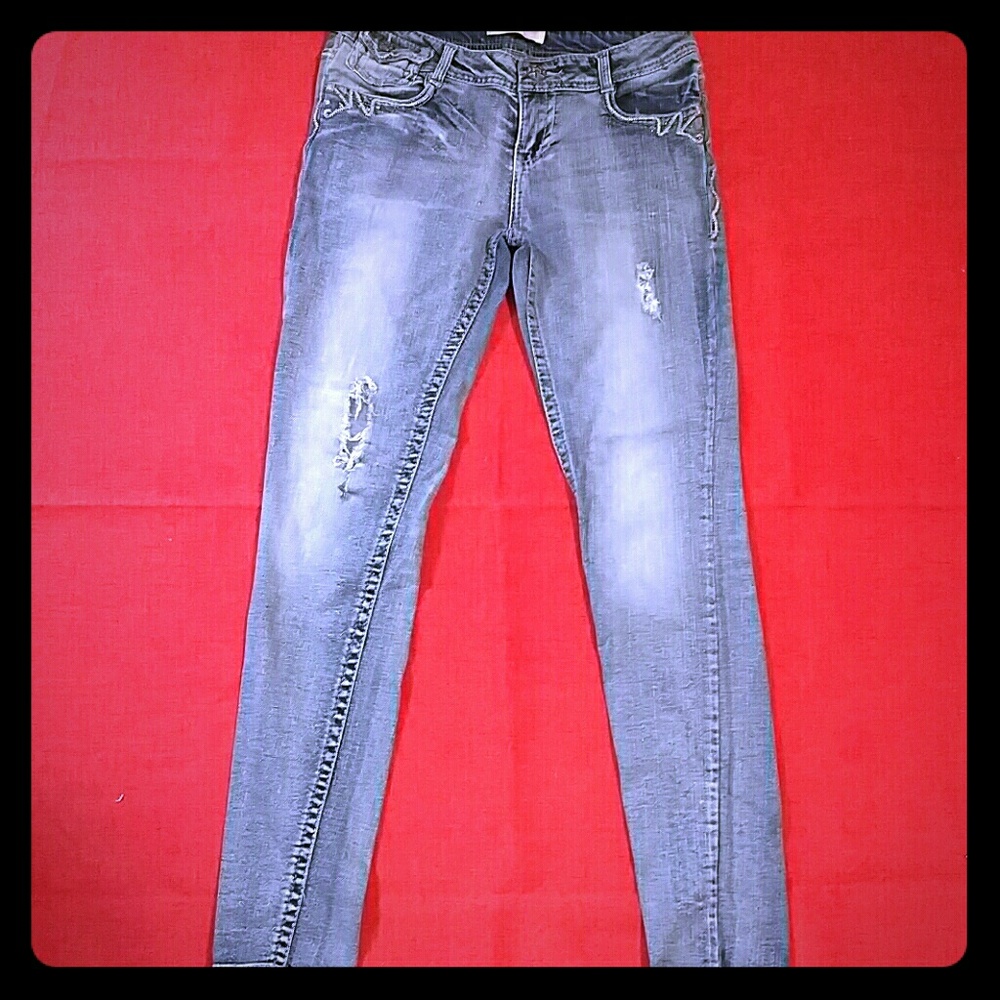 SOLD *** Ripped skinnies