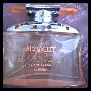 Sex in The City Juicy Eau De Parfum
