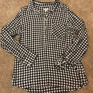 PLAID CHECKERED BUTTON DOWN
