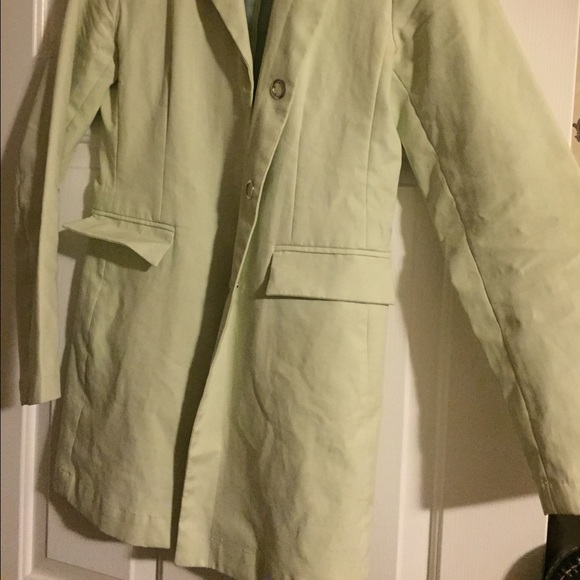Banana Republic raincoat - Picture 3 of 3