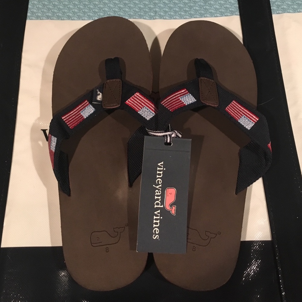 NWT Men's VV Flip Flops Flag