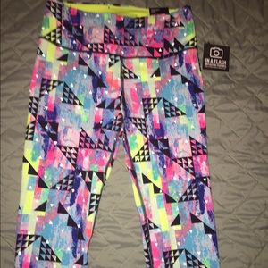 NWT VSX Crop