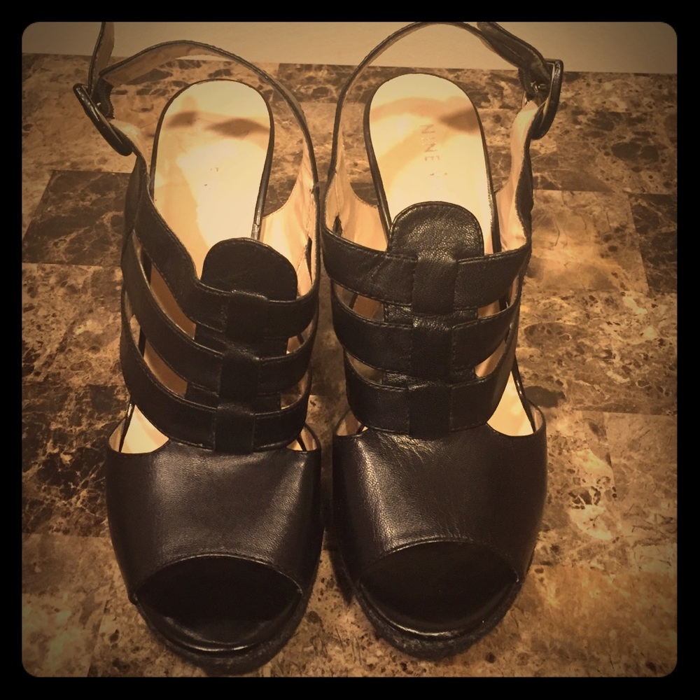 Black Nine West gladiator pumps size 7.5