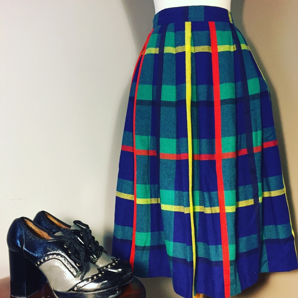 Vintage plaid wool skirt