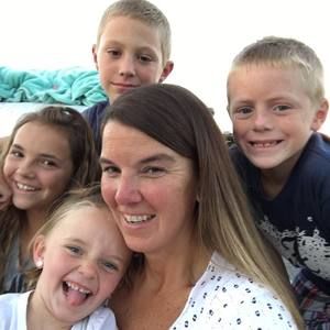 Meet your Posher, Jennifer