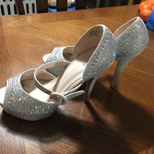 SALE❣️Cute Tall High Heels for Prom