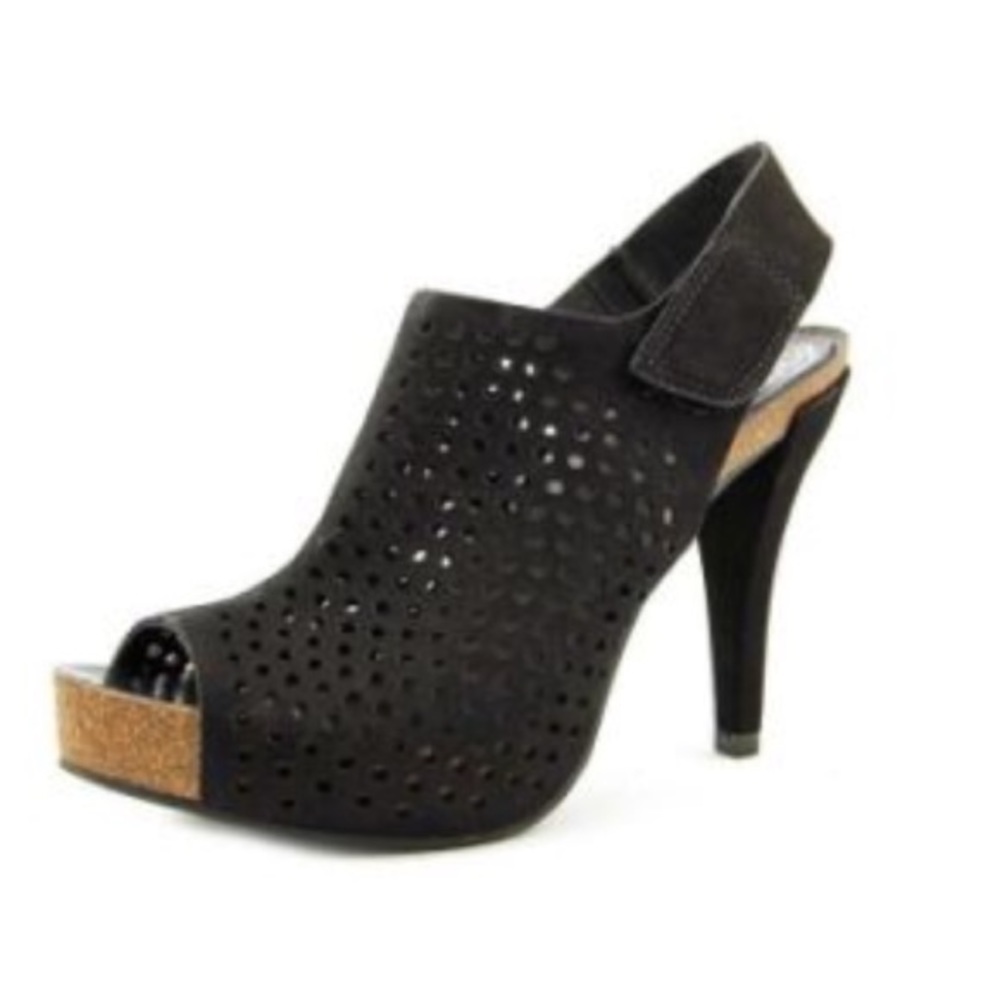 Vince Camuto perforated sling back sandal size 11